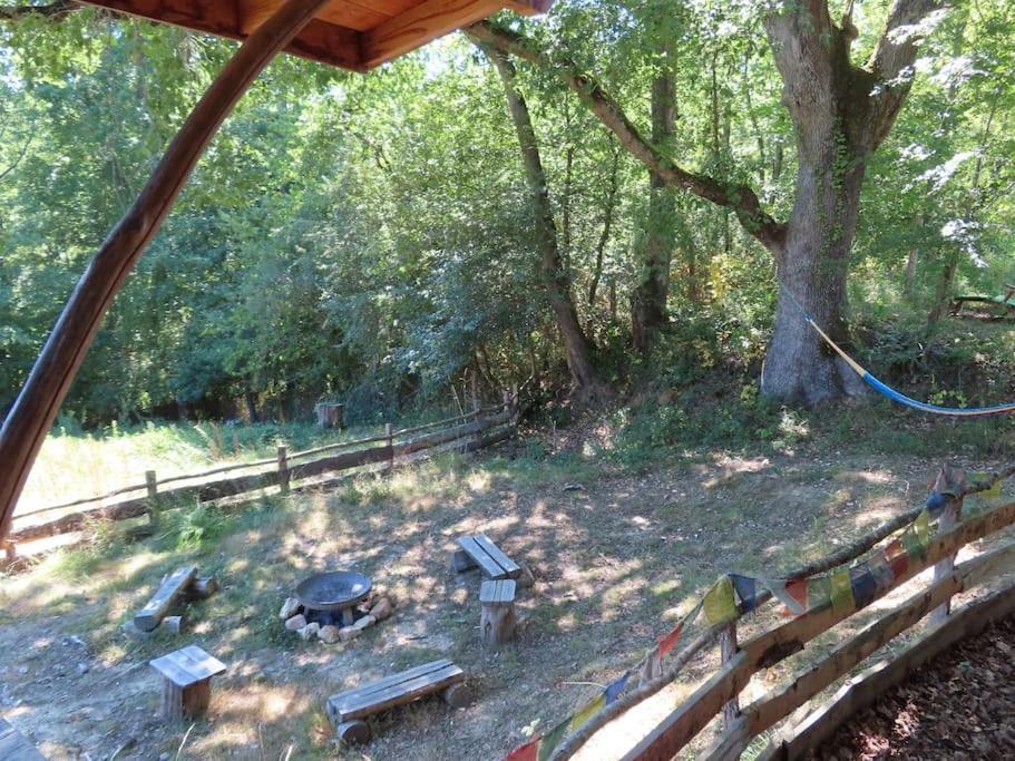 Cosy Cabane Montbrun-Bocage Exterior foto